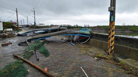 西寮聚落於丹娜絲颱風過境後之空照圖與現場實況
