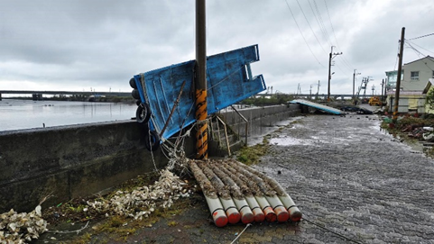 西寮聚落於丹娜絲颱風過境後之空照圖與現場實況